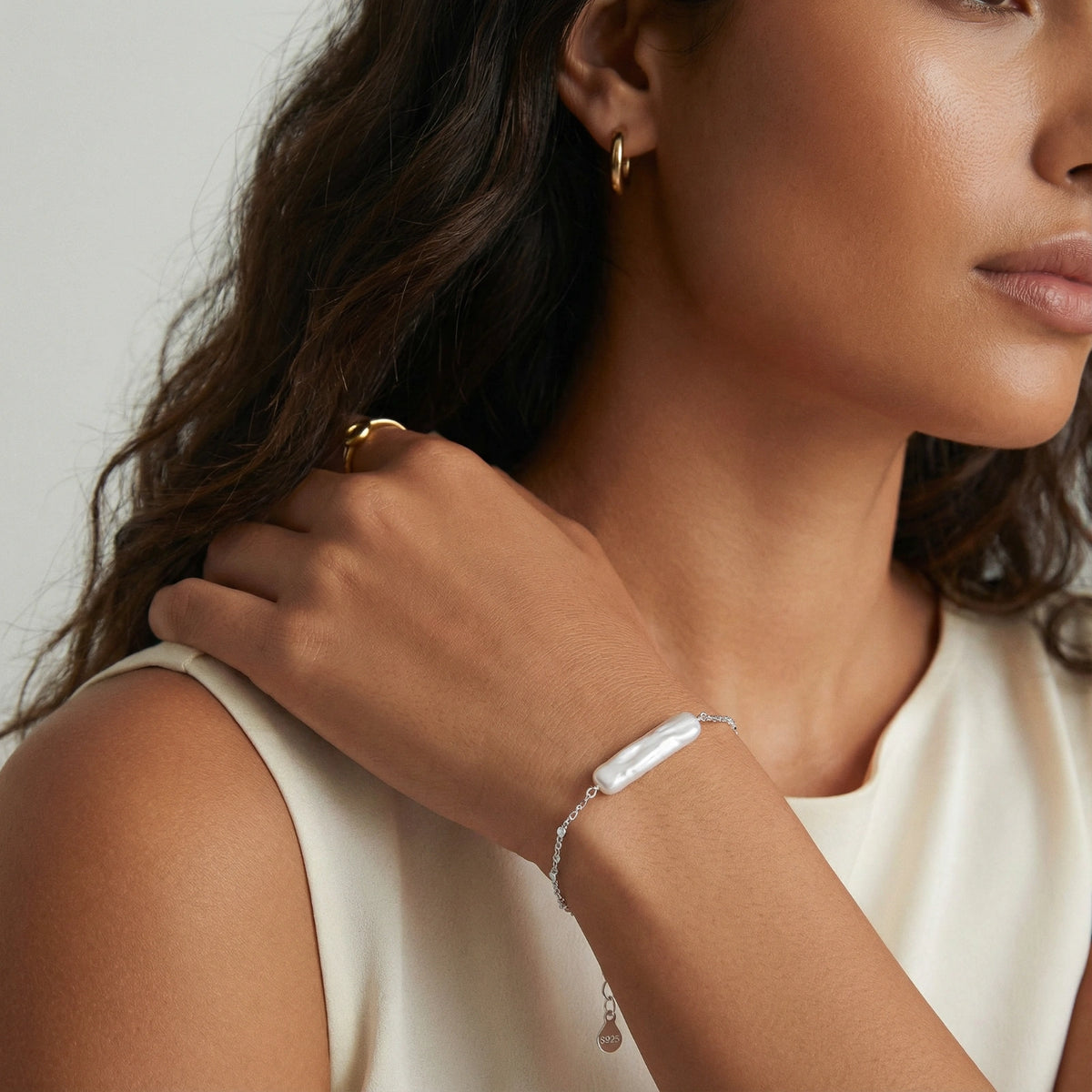 Baroque Pearl Bar Bracelet