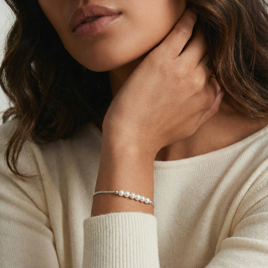 Six-Pearl Chain Bracelet