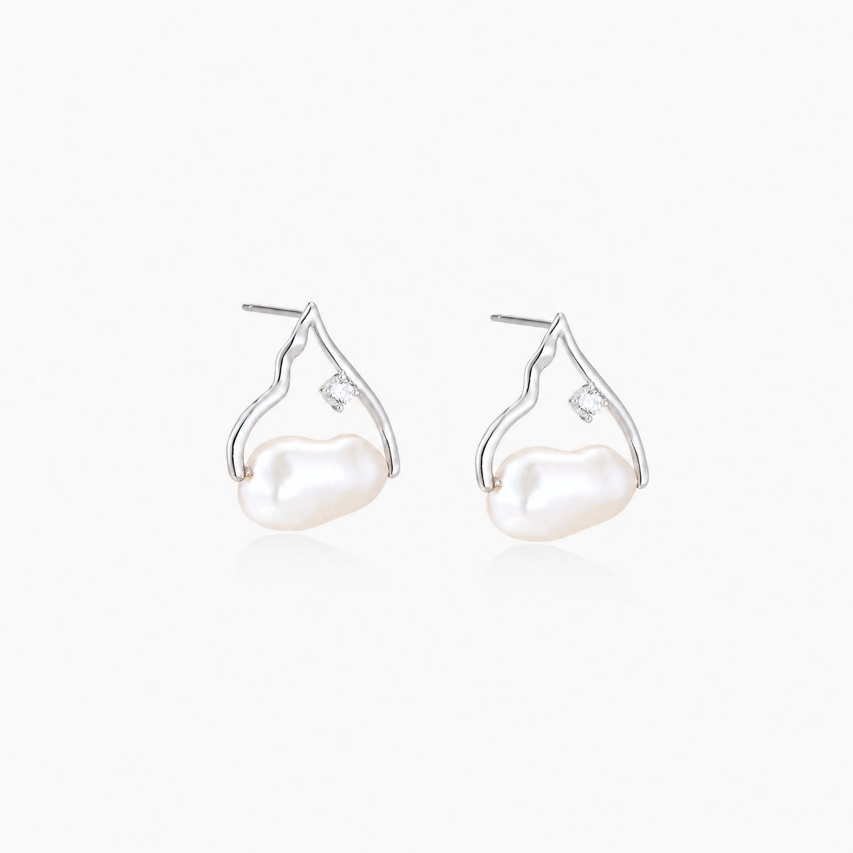 Pearl Teardrop Earrings