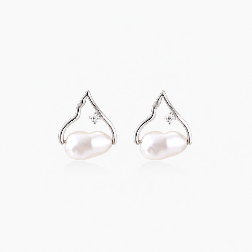 Pearl Teardrop Earrings