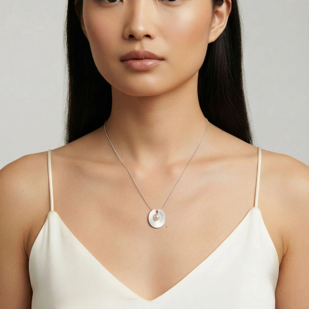 Pearl Disc Pendant Necklace