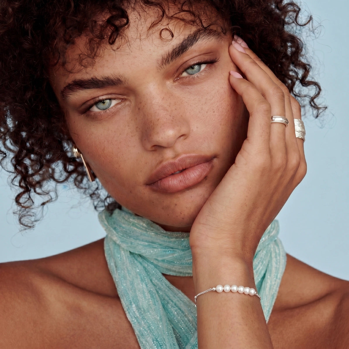 Six-Pearl Chain Bracelet