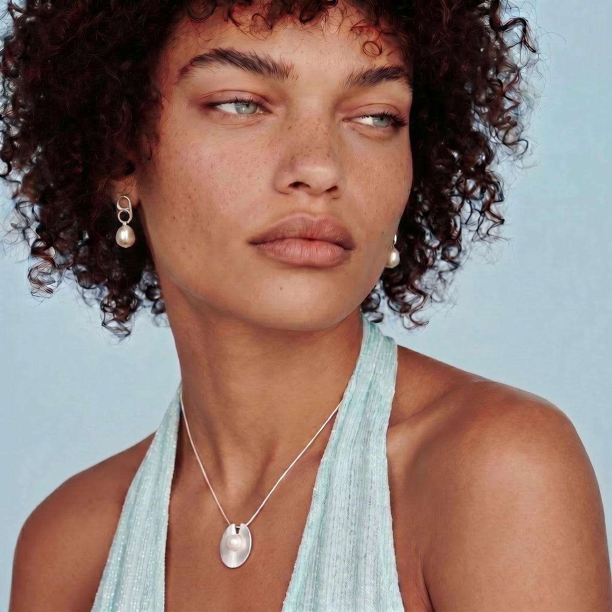 Pearl Disc Pendant Necklace